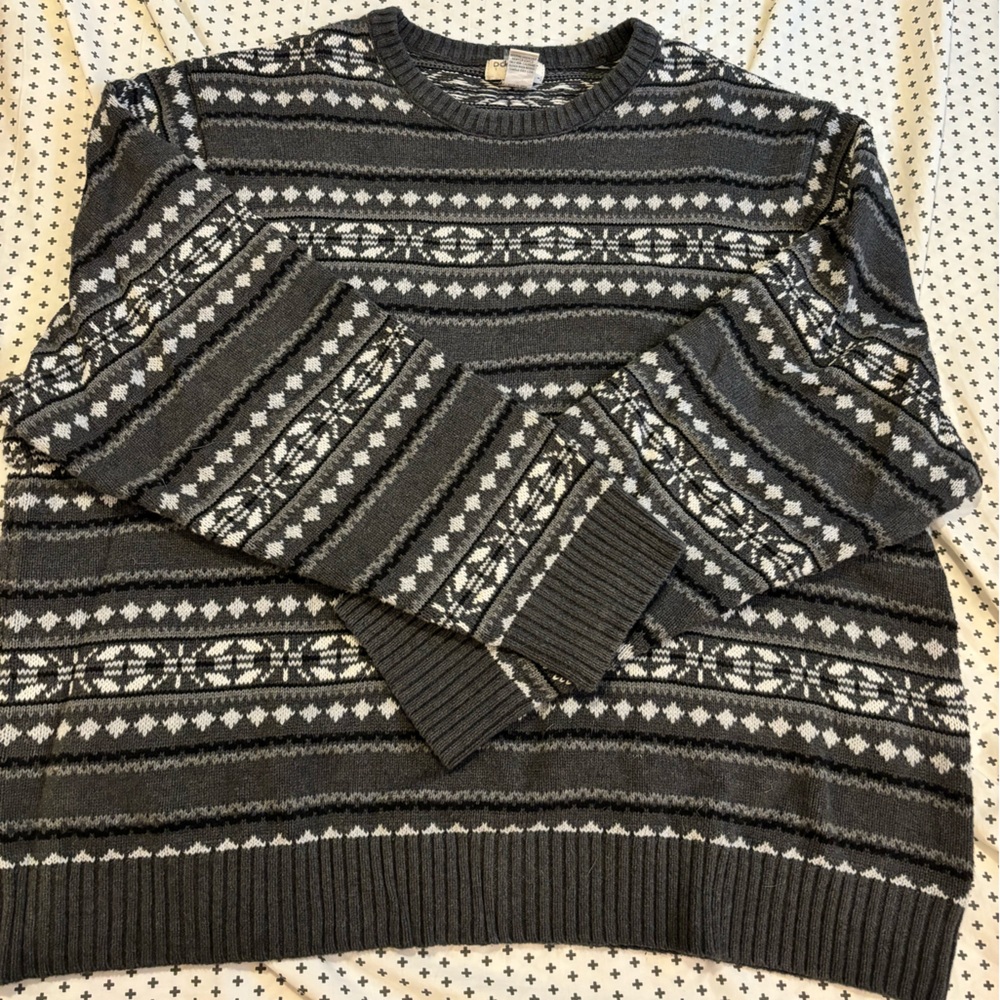 Dockers sweater